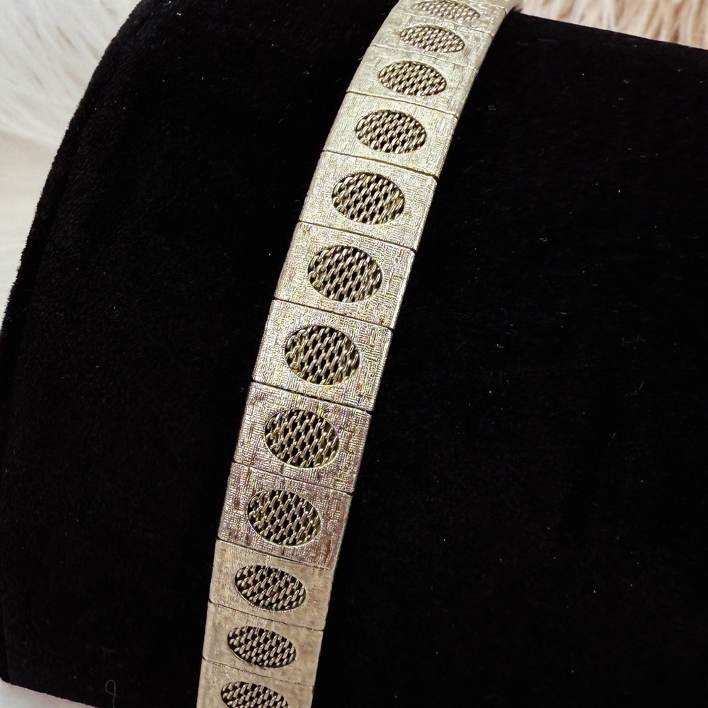 Vintage Textured Silvertone Panel Bracelet Mesh Oval Cutout Modernist Brutalist